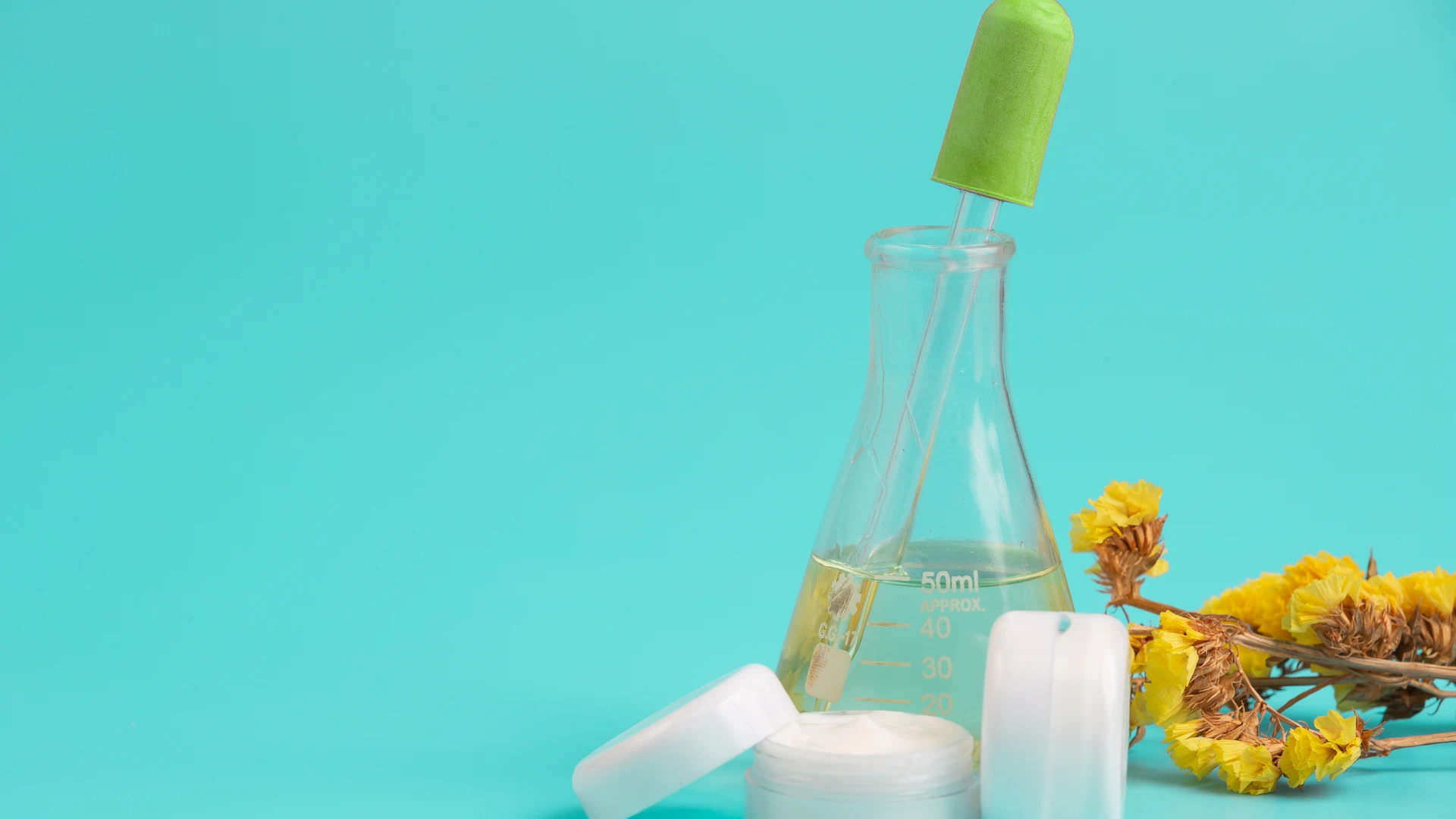 Face Serum – A Boost for Tired Skin Face Serum – A Boost for Tired Skin image